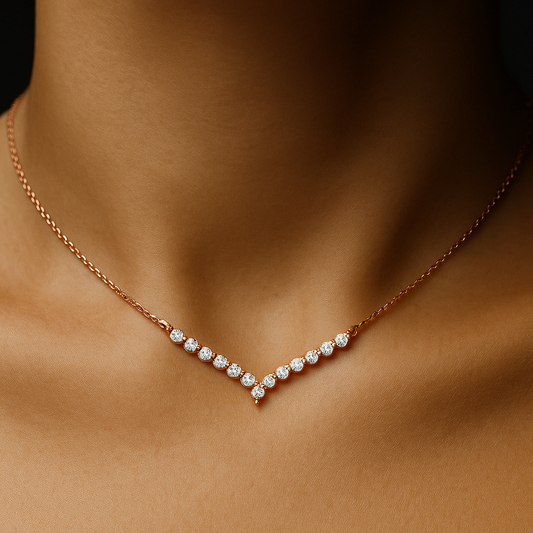 Aarvi V-Curve Pendant Necklace
